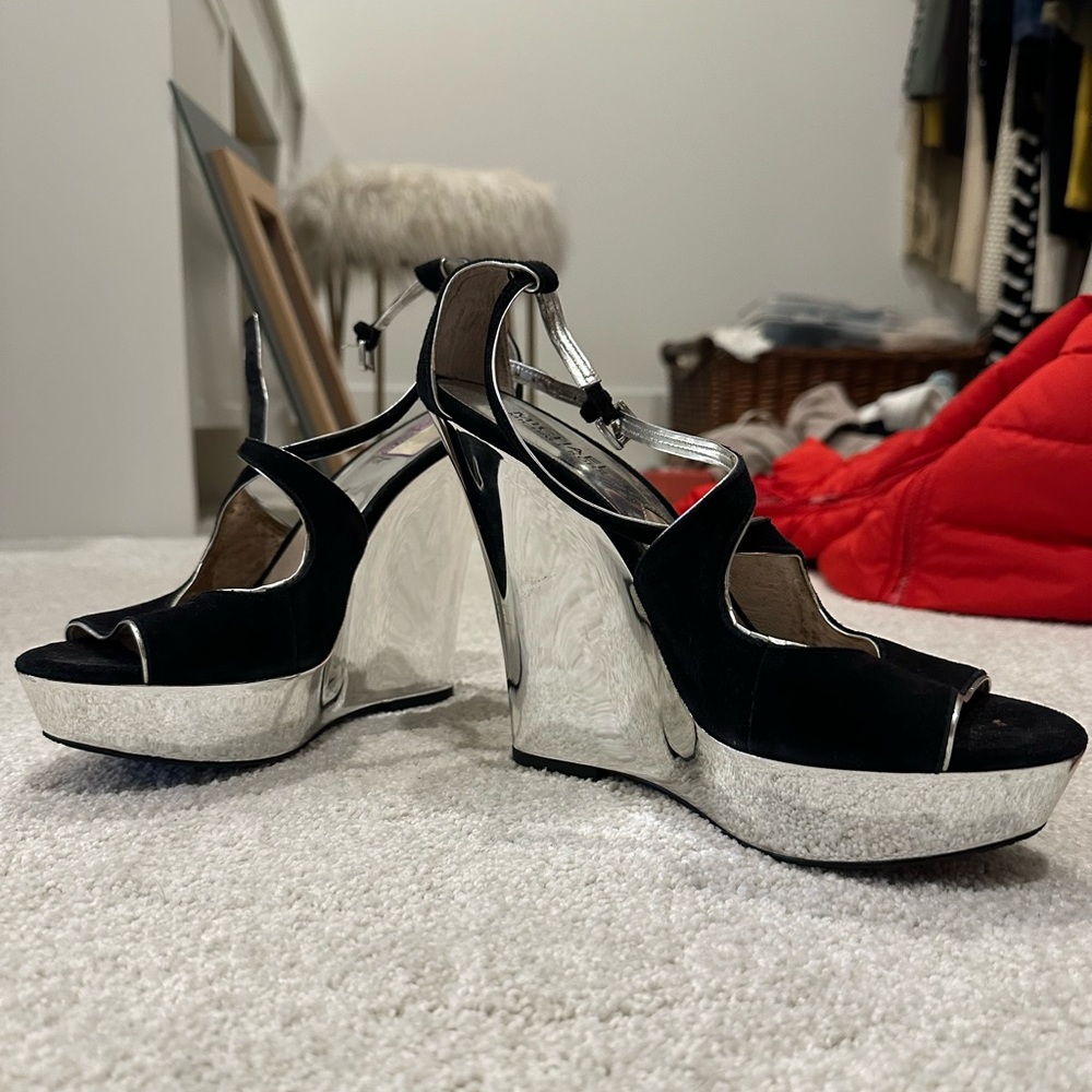 WEDGES - Picture 3 of 7
